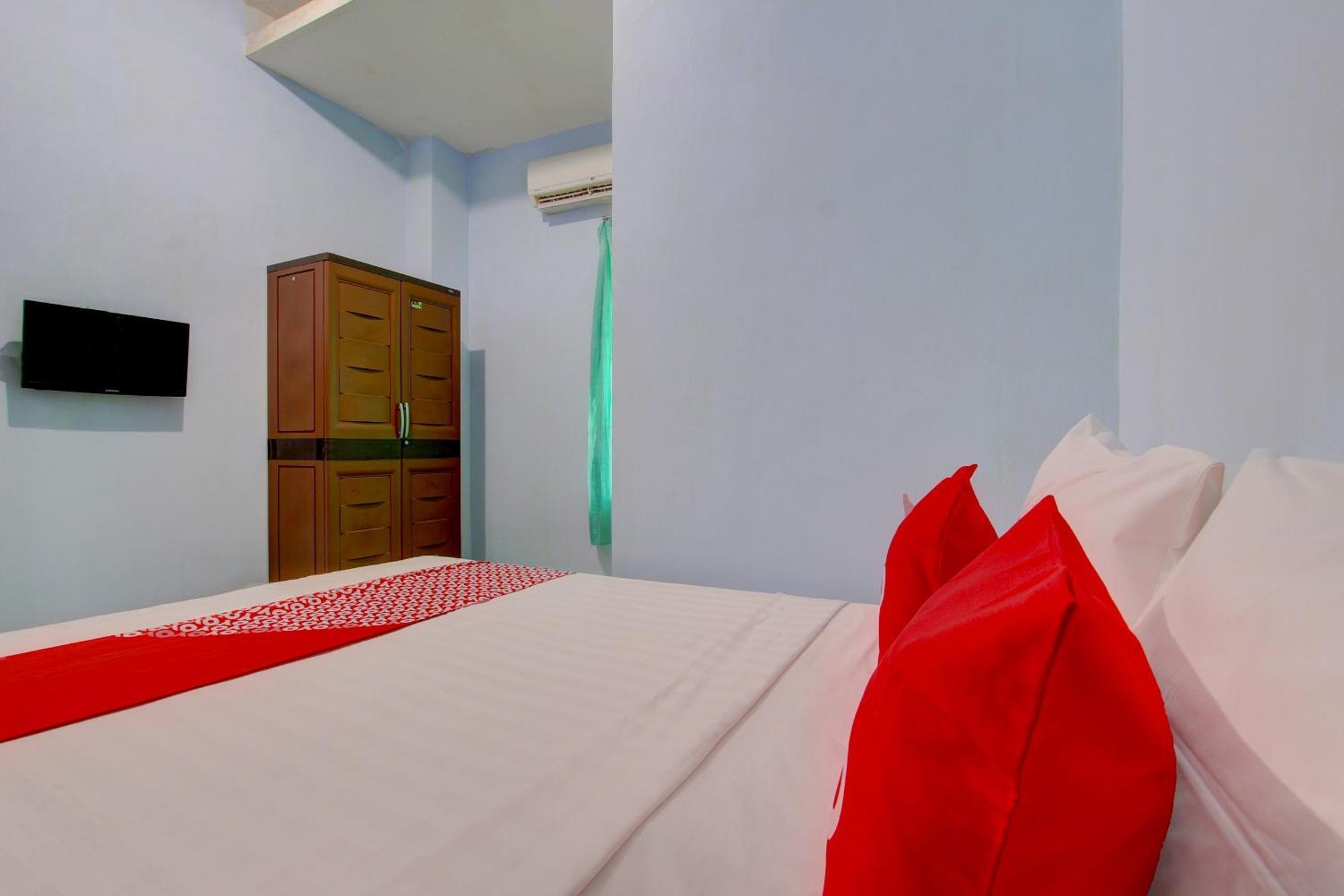 Super Oyo 93012 Griya Kencana Asri Syariah Lawean Exteriör bild