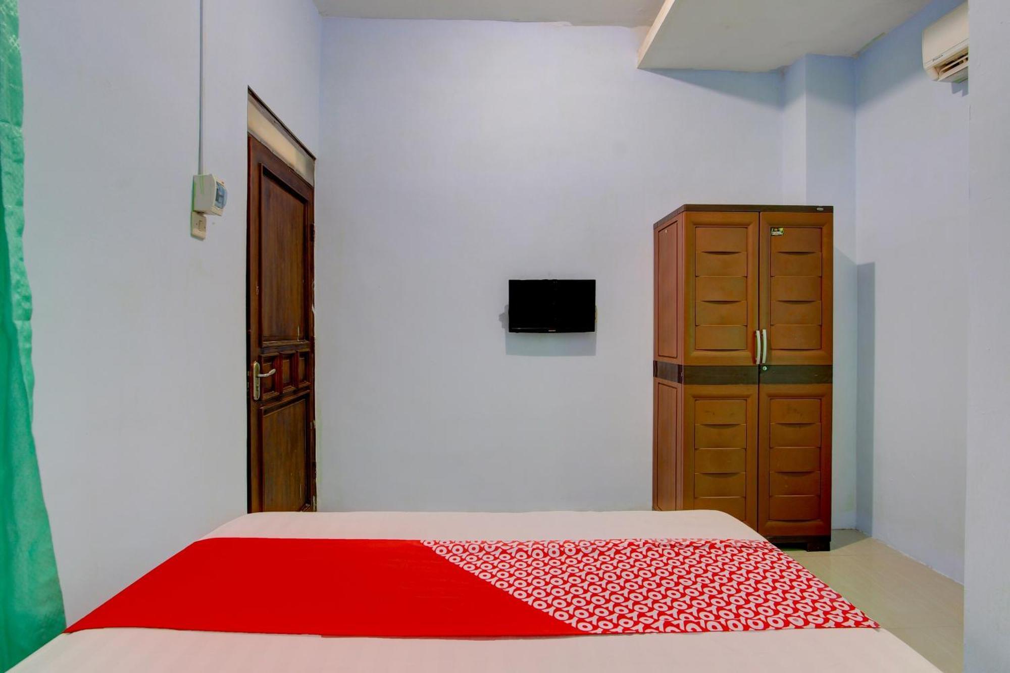 Super Oyo 93012 Griya Kencana Asri Syariah Lawean Exteriör bild